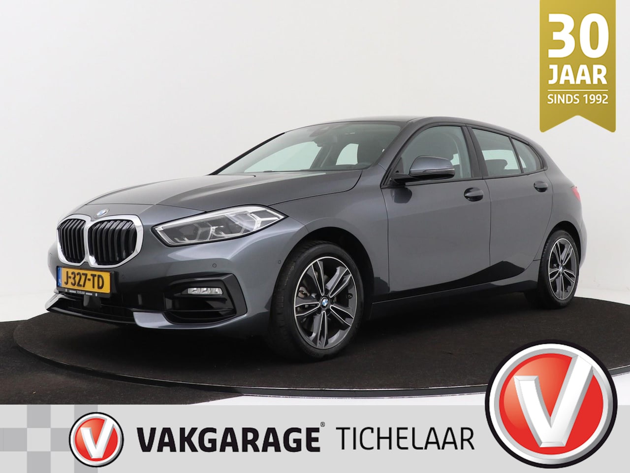 BMW 1-serie - 118i Executive Edition | Trekhaak | Org NL | Sportstoelen | Camera | Digital Cockpit | - AutoWereld.nl