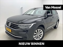 Volkswagen Tiguan - 1.5 TSI Life 150 PK | WORDT VERWACHT | Automaat | Navigatie | Parkeersensoren | Adaptieve