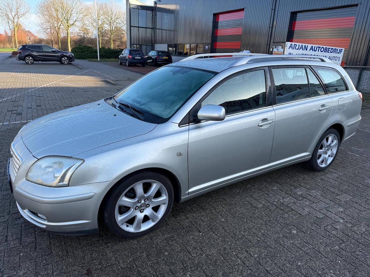 Toyota Avensis Wagon - 2.0 VVTi Linea Luna 2.0 VVTi Linea Luna - AutoWereld.nl