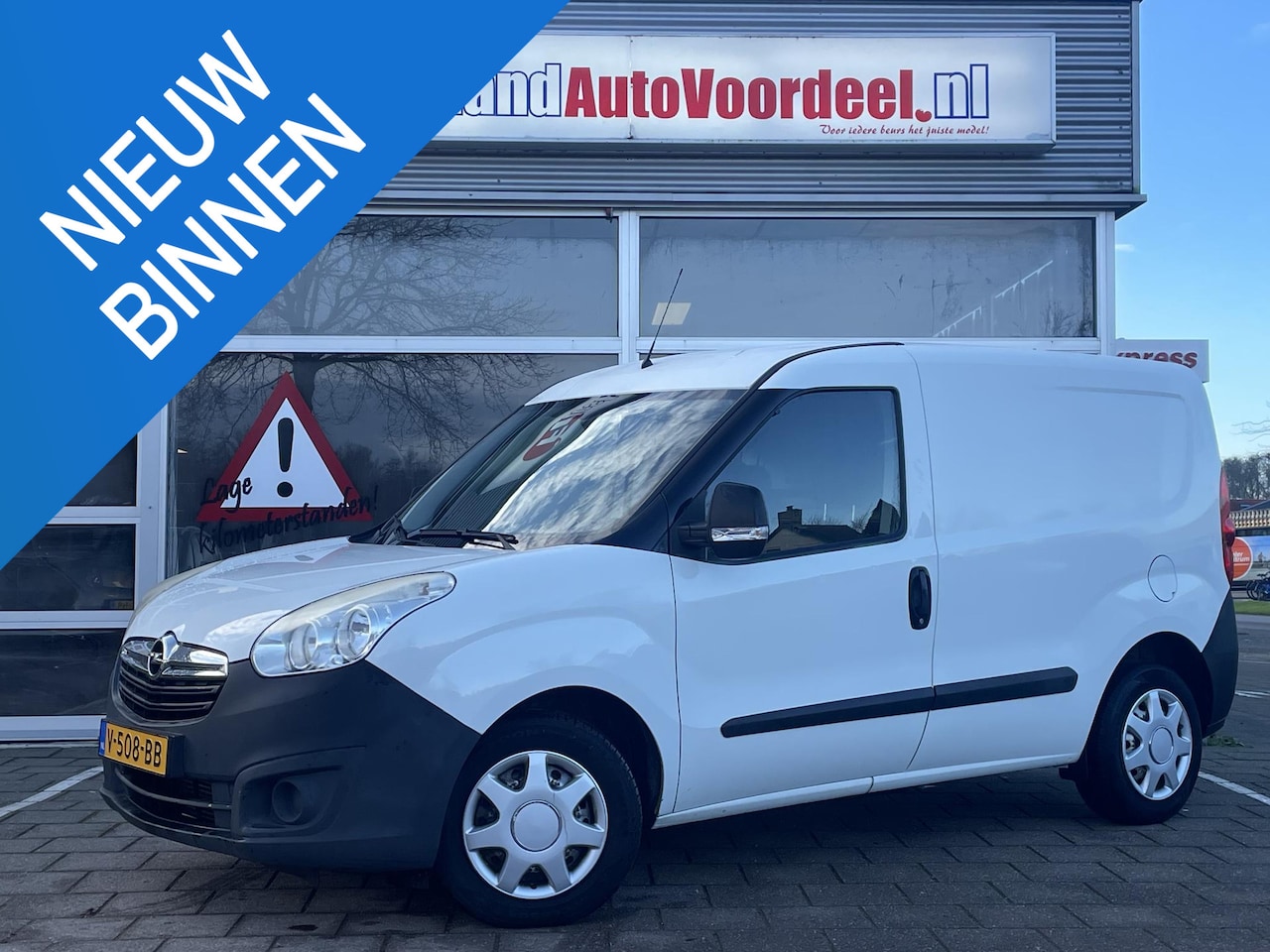 Opel Combo - 1.3 CDTi L1H1 Selection 1.3 CDTi L1H1 Selection - AutoWereld.nl