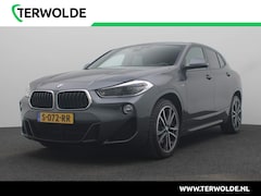 BMW X2 - sDrive20i Executive | M Pakket | Stoelverw. | Parkeercamera |