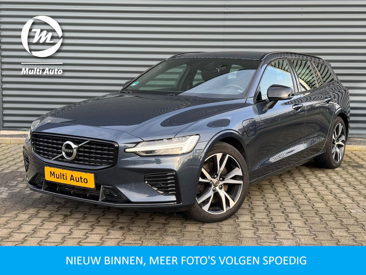 Volvo V60 - 2.0 T6 Recharge AWD R-Design Plug In Hybrid PHEV | Adaptive Cruise | Lederen Sportstoelen - AutoWereld.nl