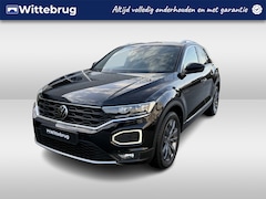 Volkswagen T-Roc - 1.5 TSI Sport / NAVI / 17"LMV / Elektr. Achterklep / Dode hoek waarschuwing