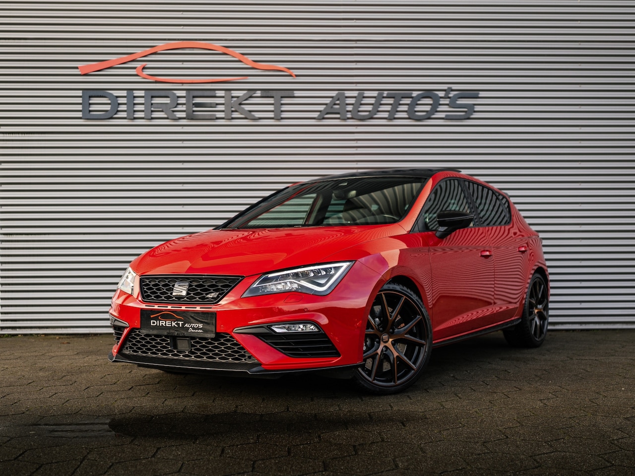 Seat Leon - 2.0 TSI CUPRA CARBON EDITION PANO BREMBO CAMERA - AutoWereld.nl