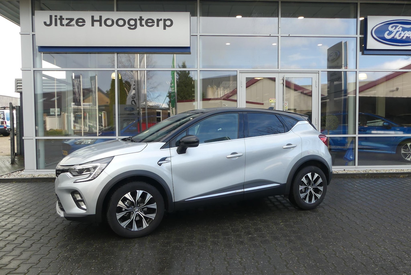 Renault Captur - 1.3 Mild Hybrid 140 techno AUTOMAAT.NAVI.ADAPTIVE CRUISE.CAMERA.WINTER PACK.DRIVER PACK.LA - AutoWereld.nl