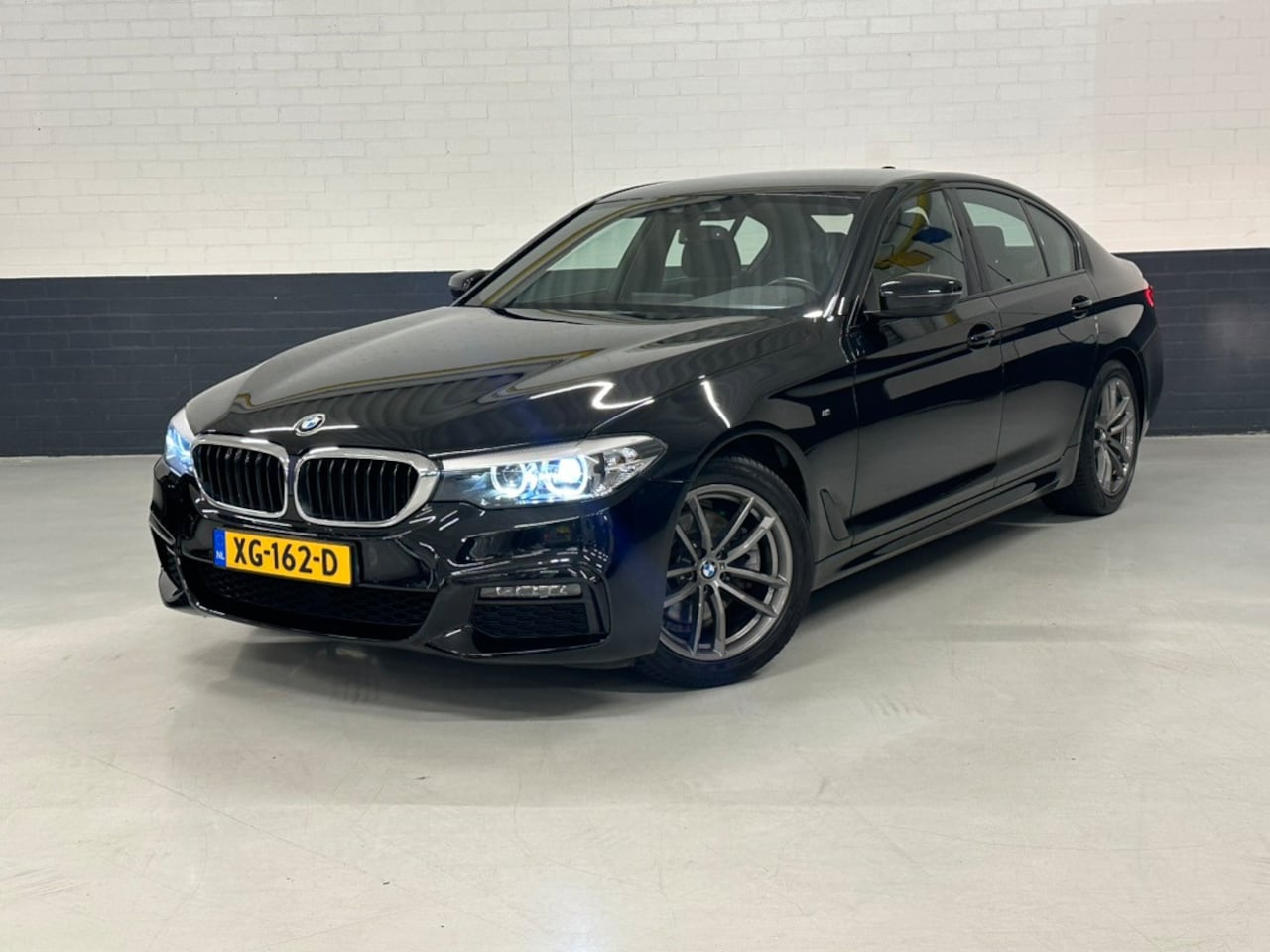 BMW 5-serie - 520i Corporate Lease Executive M-Sport NAVI | STOELVERWARMING | PARKEERCAMERA | LM | CRUIS - AutoWereld.nl