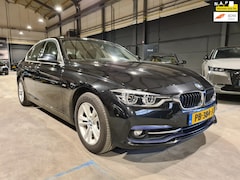 BMW 3-serie - 318i Executive Sport - Automaat - Clima - Cruise - Navi - Sportstoelen - NL Auto