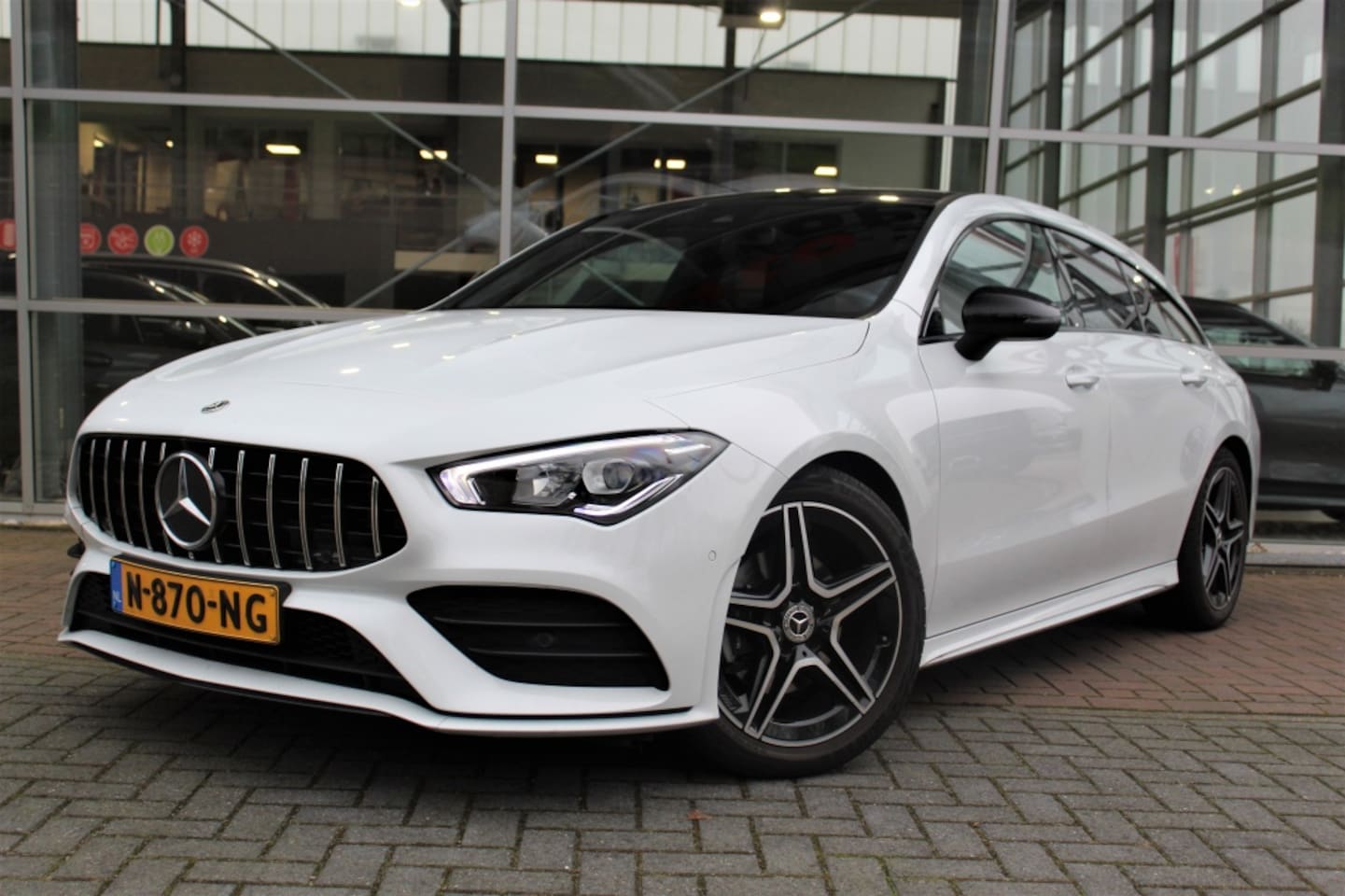 Mercedes-Benz CLA-klasse Shooting Brake - 180 Bns Sol. AMG | Pano| - AutoWereld.nl