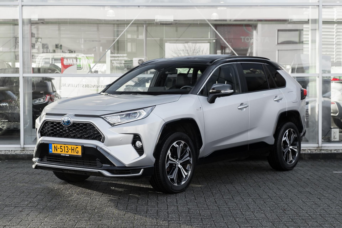 Toyota RAV4 - 2.5 Plug-in Hybrid 306pk AWD Bi-Tone Plus | Dlr. Ondh. - AutoWereld.nl