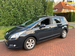 Peugeot 5008 - 1.6 VTi Blue Lease 7p. rijd goed en netjes met vele extra´s 7 personen