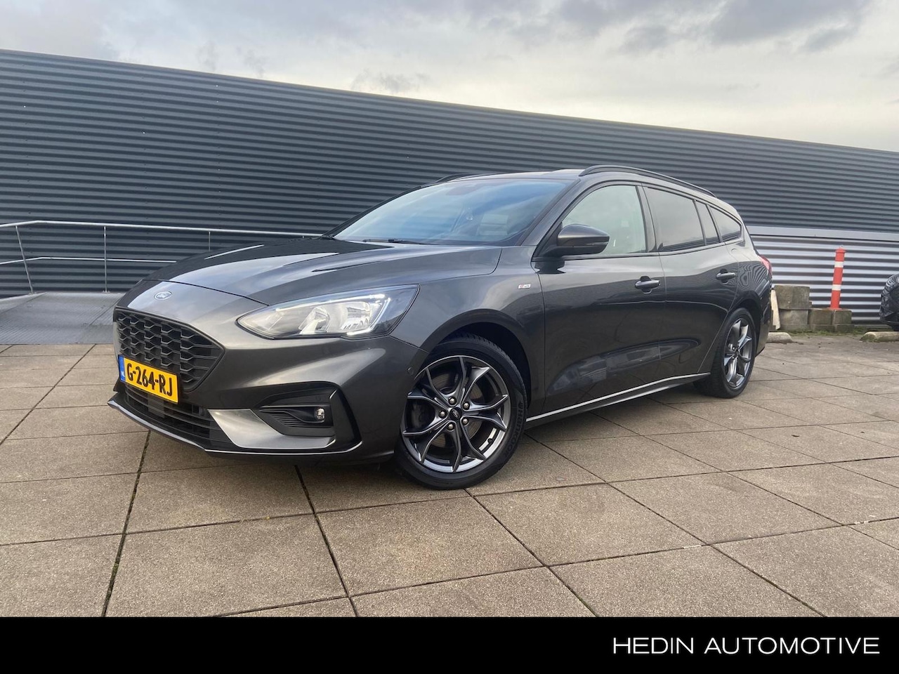 Ford Focus Wagon - 1.0 EcoBoost ST Line Business 1.0 EcoBoost ST Line Business - AutoWereld.nl