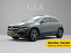 Mercedes-Benz GLA-Klasse - 200 AMG Solution Luxury Aut- Leer I Panodak I Sfeerverlichting I Memory Seats I Camera