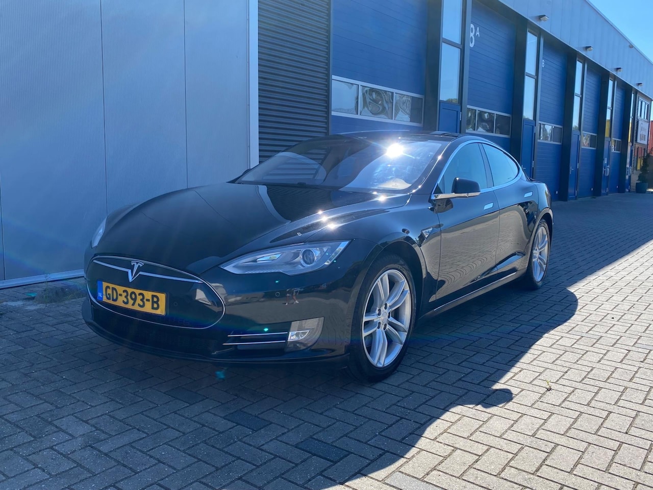 Tesla Model S - 85 Performance free supercharging Free Supercharge - AutoWereld.nl