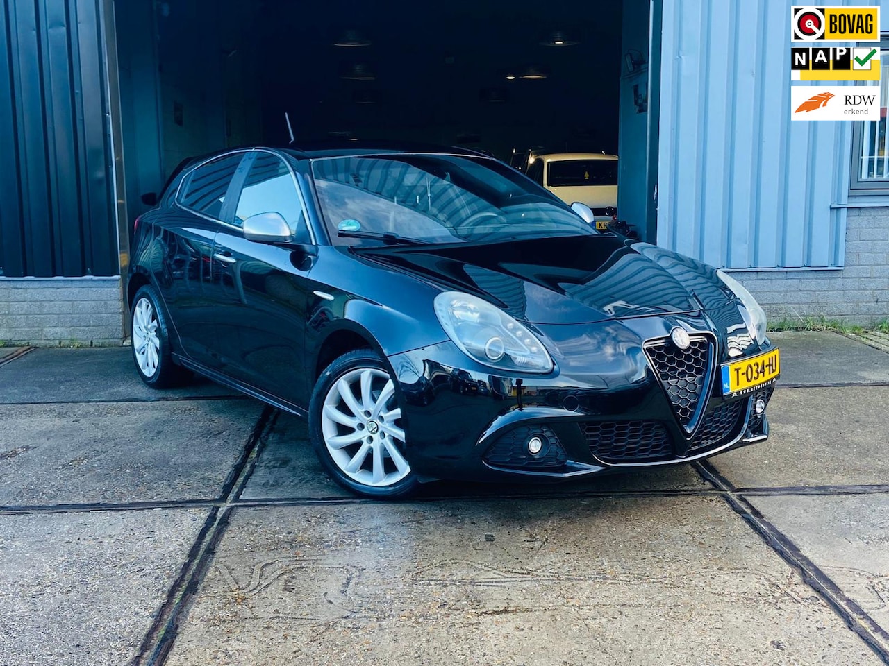 Alfa Romeo Giulietta - 1.4 T Distinctive 1.4 T Distinctive (Onderhoud+Full OPTIE) - AutoWereld.nl