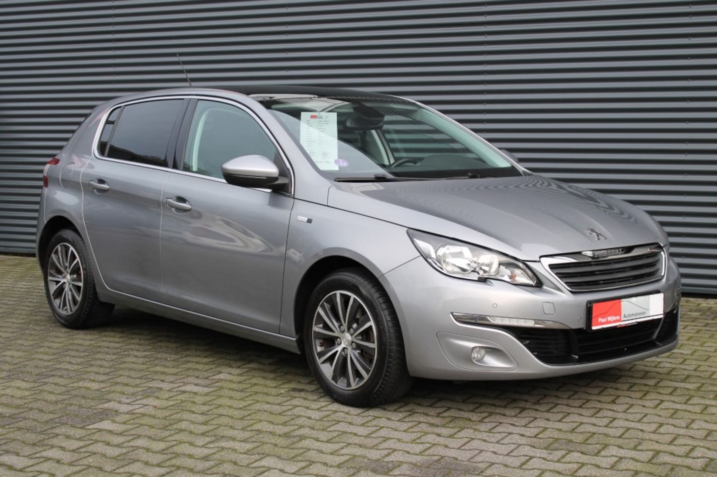 Peugeot 308 - 1.2 PureTech Style Uitv. 5-Deurs  NAVIGATIE - PANORAMADAK - AutoWereld.nl