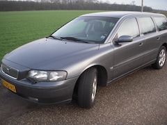 Volvo V70 - 2.4 benz derde bank nog 15 volvo's vanaf 2950 euro