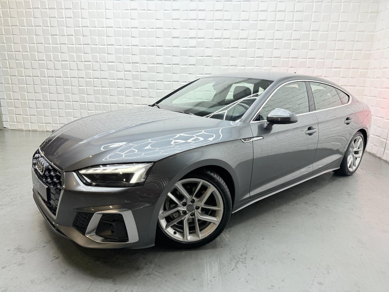 Audi A5 Sportback - 35 TFSI 2x S LINE VIRTUAL KEYLESS MATRIX - AutoWereld.nl