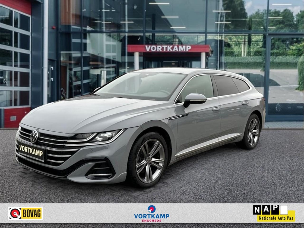 Volkswagen Arteon Shooting Brake - 1.4 TSI DSG R-LINE EHYBRID CAMERA/NAVI/ACC/STOEL-STUURVERW - AutoWereld.nl