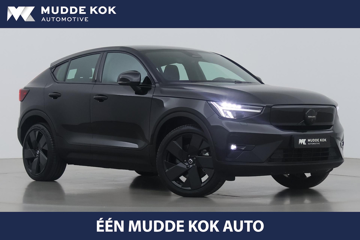 Volvo EC40 - Extended Range Ultra Black Edition 82 kWh | 360° Camera | Panoramadak | ACC | BLIS | 20 In - AutoWereld.nl