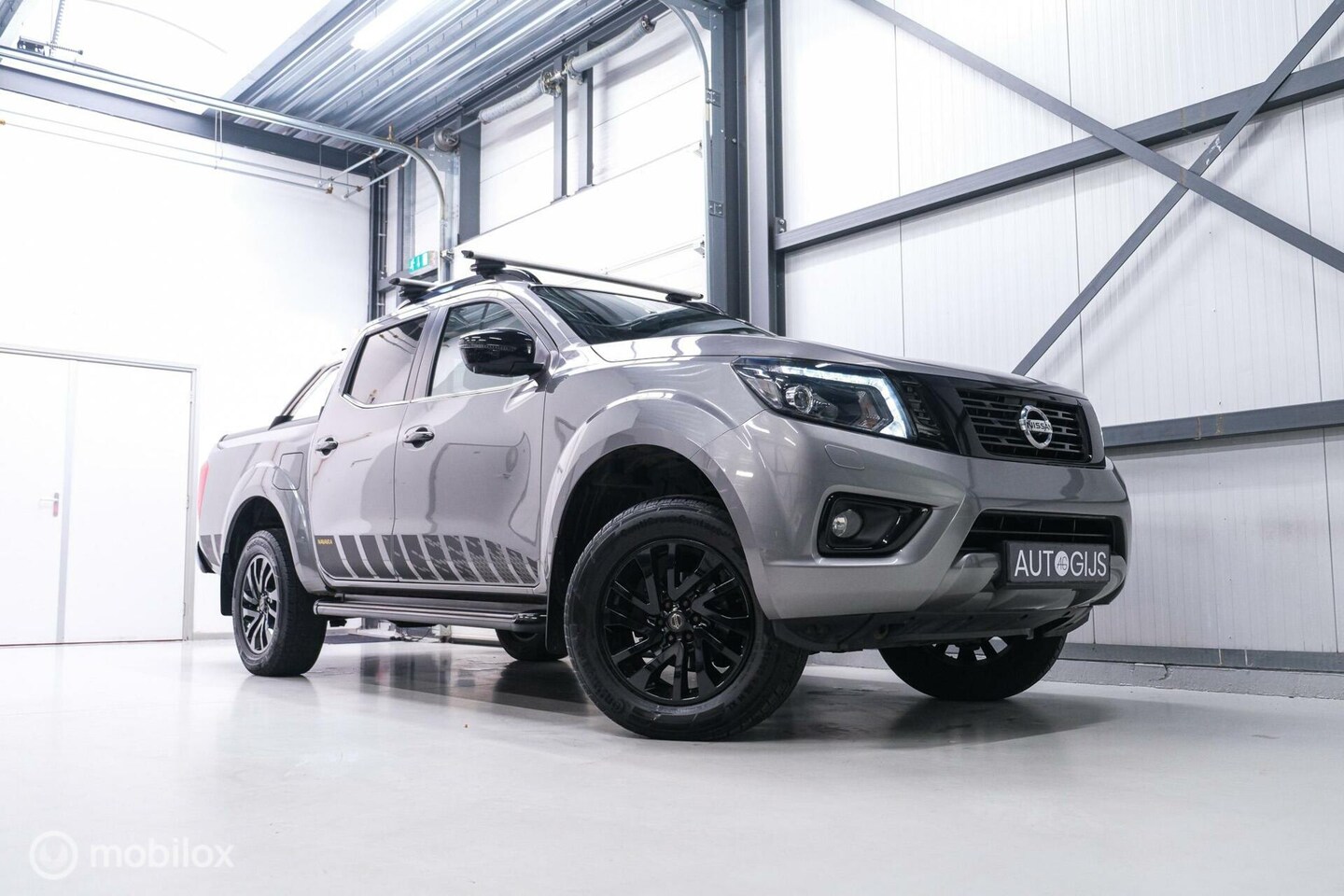 Nissan Navara - 2.3 dCi N-Connecta Double Cab | BE Trekker | 5 persoons | Nieuwstaat | VOL opties | 360 ca - AutoWereld.nl