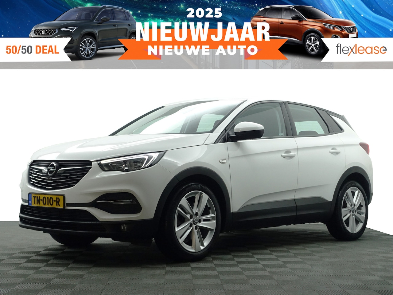 Opel Grandland X - 1.2 Turbo Business Executive- Carplay, Lane Assist, Park Assist, Navi, Cruise, Clima, Comf - AutoWereld.nl