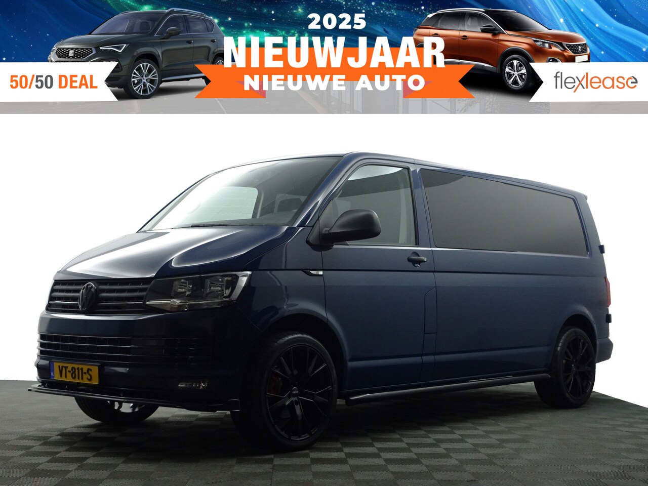 Volkswagen Transporter - 2.0 TDI 180pk L2 R Line Aut- Dubbele Cabine, 6 Pers, Park Assist, Navi, Cruise, Clima, Sid - AutoWereld.nl