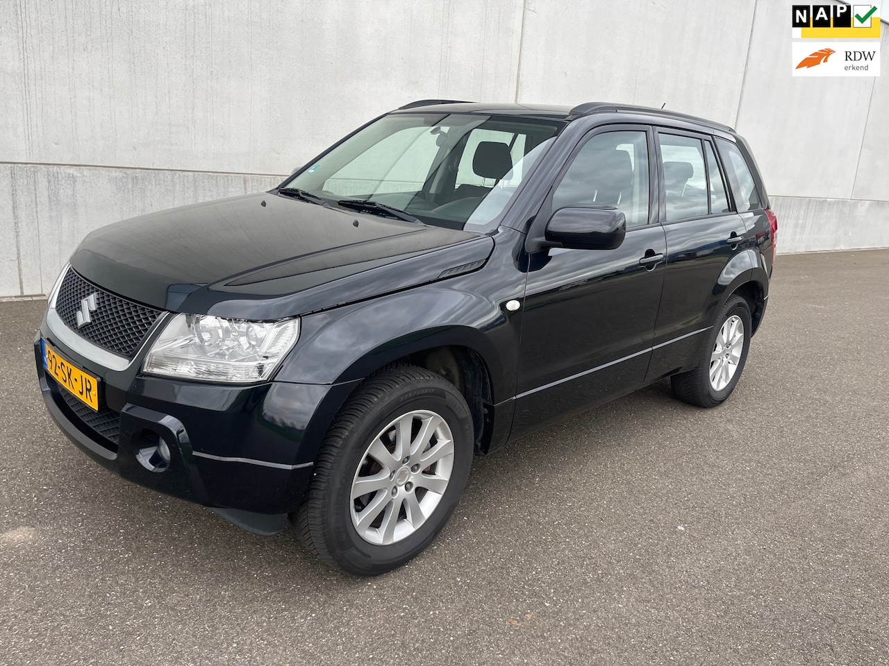 Suzuki Grand Vitara - Grand Vitara 4x4 2.0-16V Exclusive Airco - AutoWereld.nl