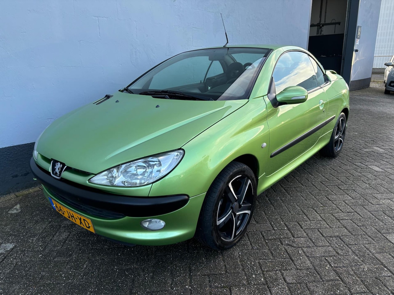 Peugeot 206 CC - 1.6-16V - LMV - AutoWereld.nl