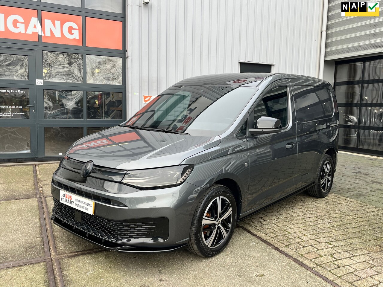 Volkswagen Caddy Cargo - 2.0 TDI 1st Edition|Navi|Camera|ACC|Carplay|Keyless|Ambient Light|Virtual Cockpit|Trekhaak - AutoWereld.nl