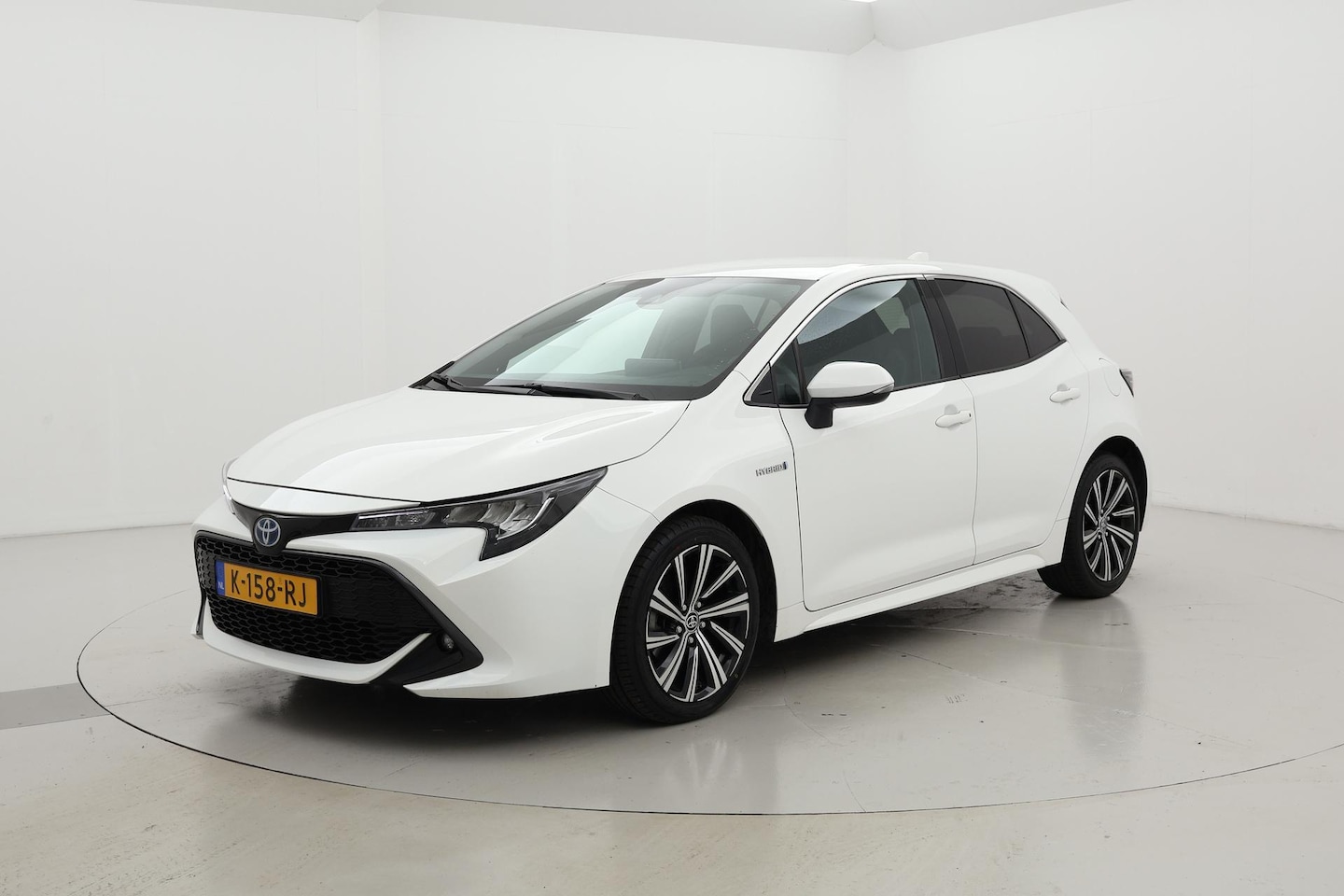 Toyota Corolla - 1.8 Hybrid First Edition 1.8 Hybrid First Edition - AutoWereld.nl