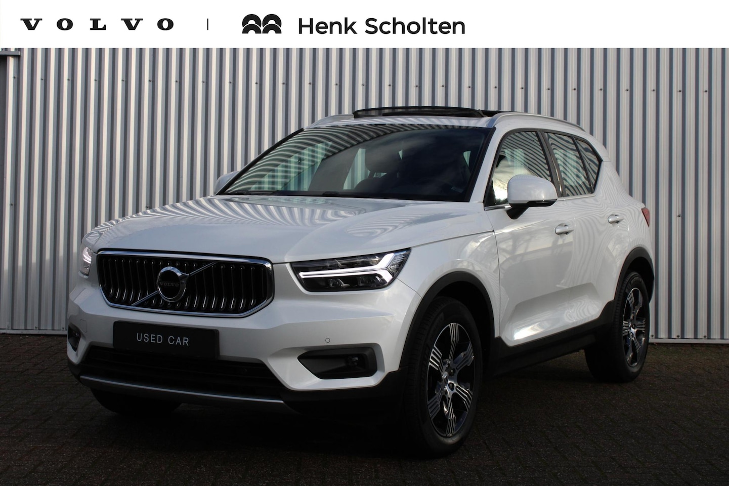 Volvo XC40 - T4 AWD Inscription, Panoramadak, Achteruitrijcamera, Full map navigatie, Lederen bekleding - AutoWereld.nl