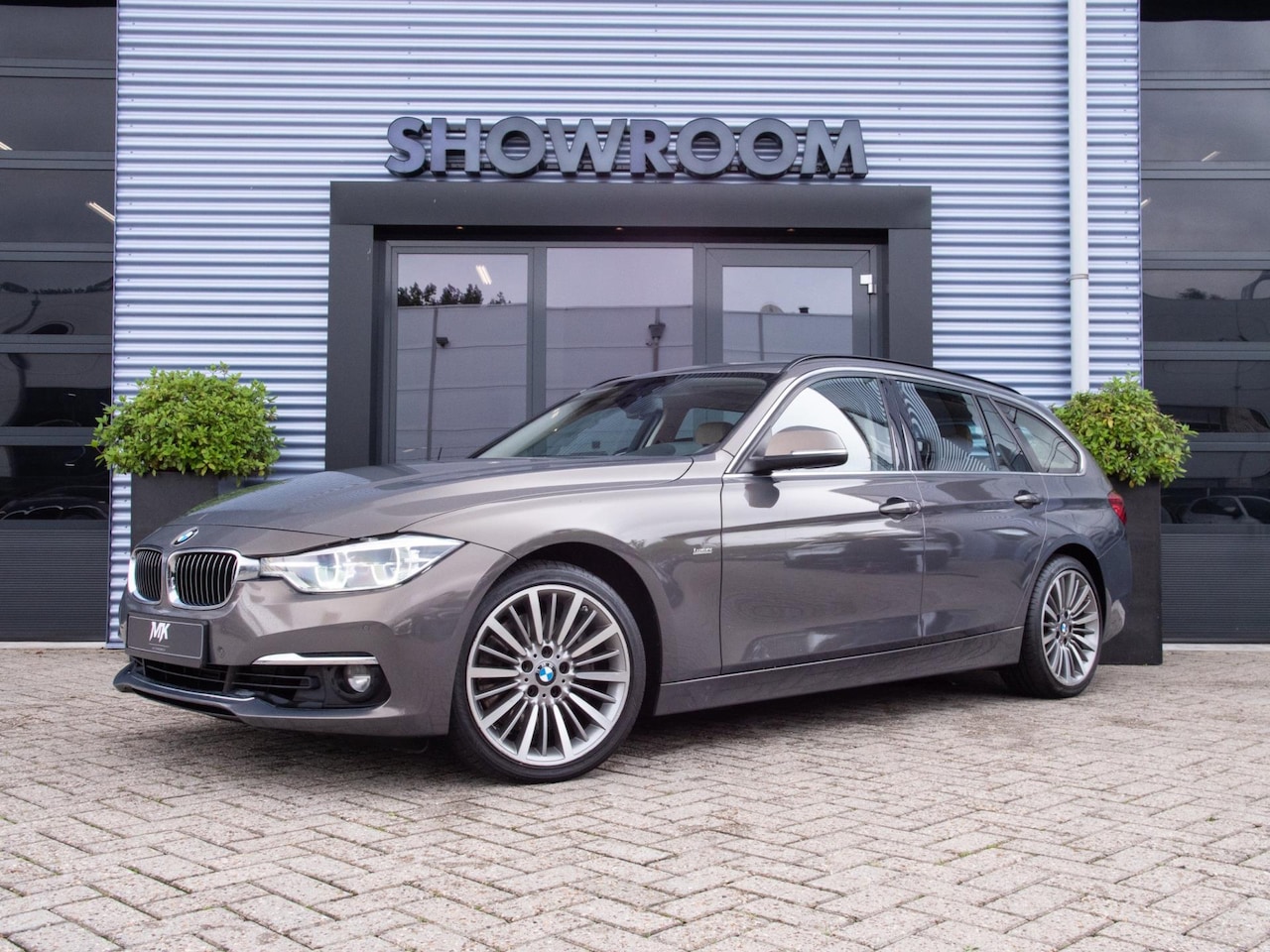 BMW 3-serie Touring - 335d xDrive Centennial High Executive Automaat, Leder, Navi, Memorystoelen - AutoWereld.nl