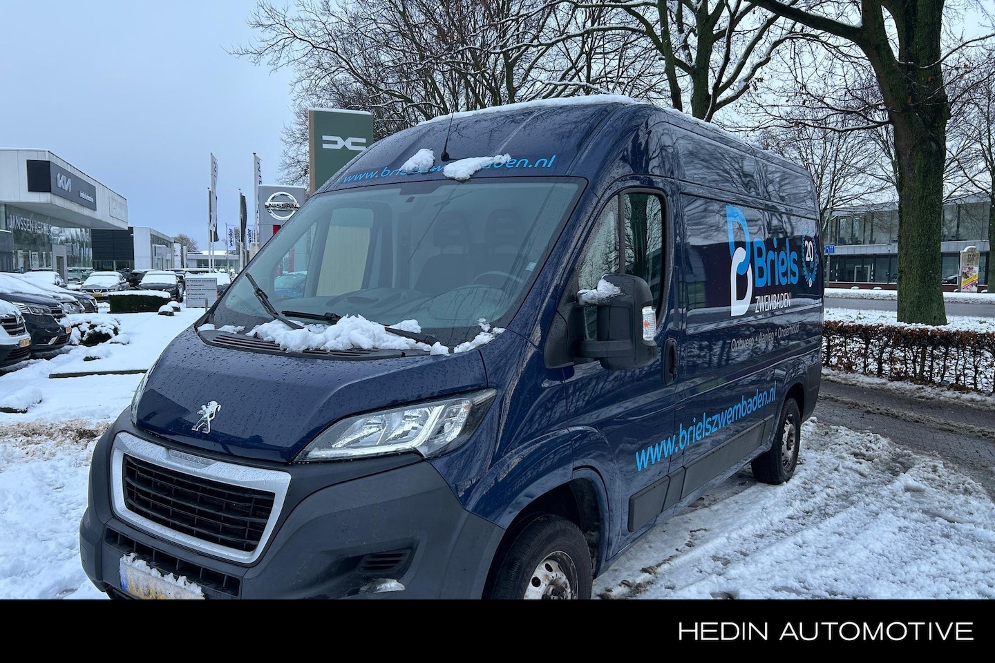 Peugeot Boxer - 330 2.0 BlueHDI L2H2 Premium 1ste eig., Trekhaak, Nav, Camera, Vloer & Wand - AutoWereld.nl