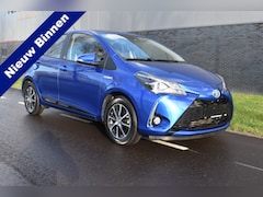 Toyota Yaris - 1.5 Hybride Automaat Stoelverwarming Parkeer sensoren