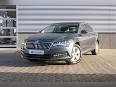 Skoda Superb - 1.5 TSI 150pk DSG ACT Business Edition | Trekhaak| ACC| Navi/Smartlink |