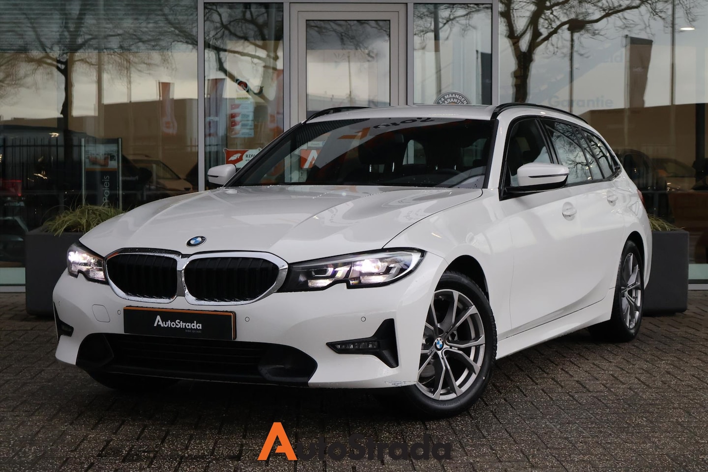 BMW 3-serie Touring - (g21) 318i Executive Edition 156pk Aut | Carplay | Navi | LED | Climate | Cruise - AutoWereld.nl