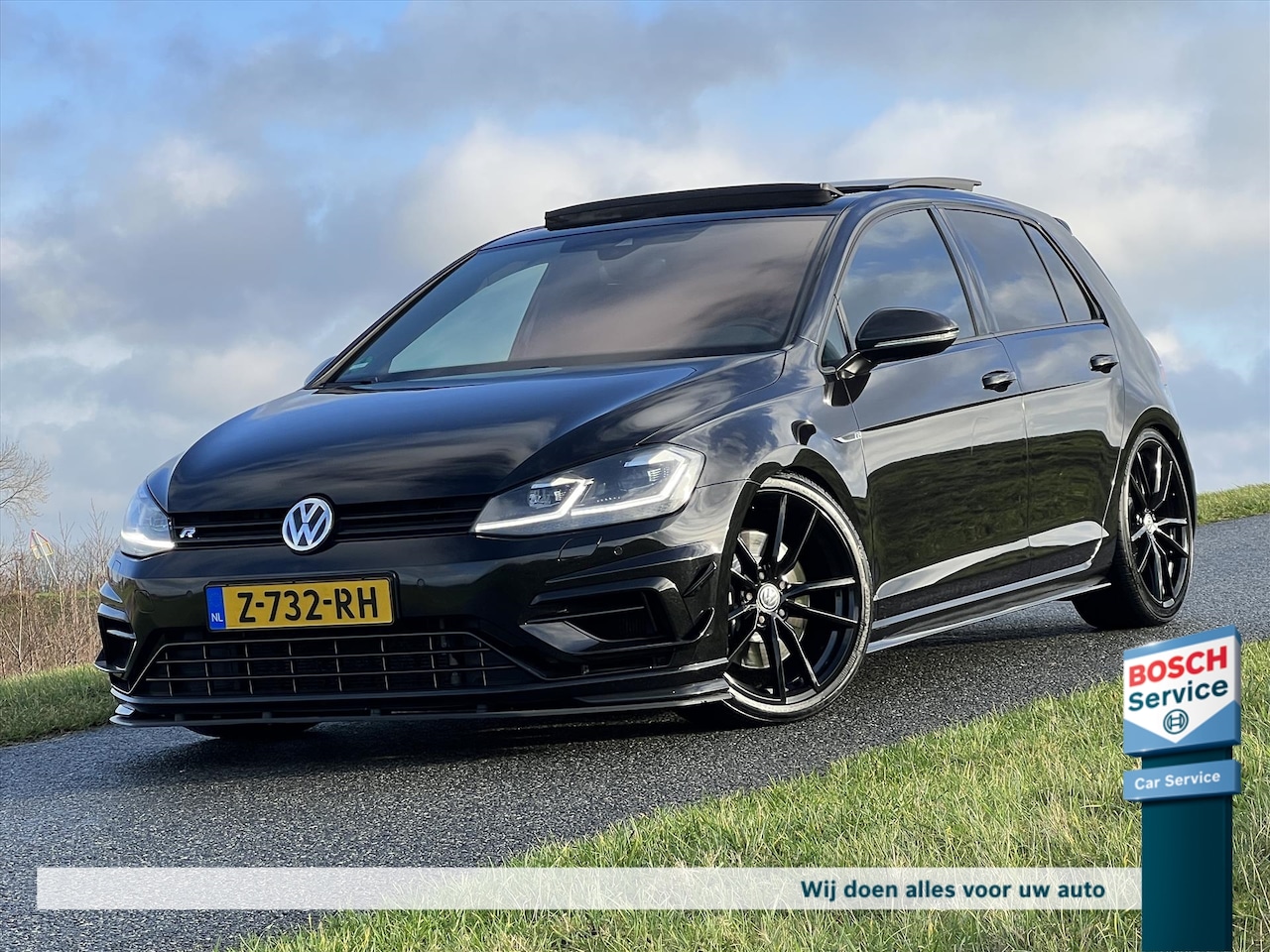 Volkswagen Golf - 7.5 2.0 TSI R 310PK 4MOTION / Pano / Akrapovic / Schroefset / Virtual Cockpit / Keyless / - AutoWereld.nl