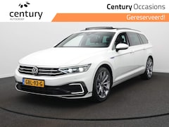 Volkswagen Passat Variant - 1.4 TSI PHEV GTE Business / Standkachel / Panoramadak / Vol Leer / Trekhaak