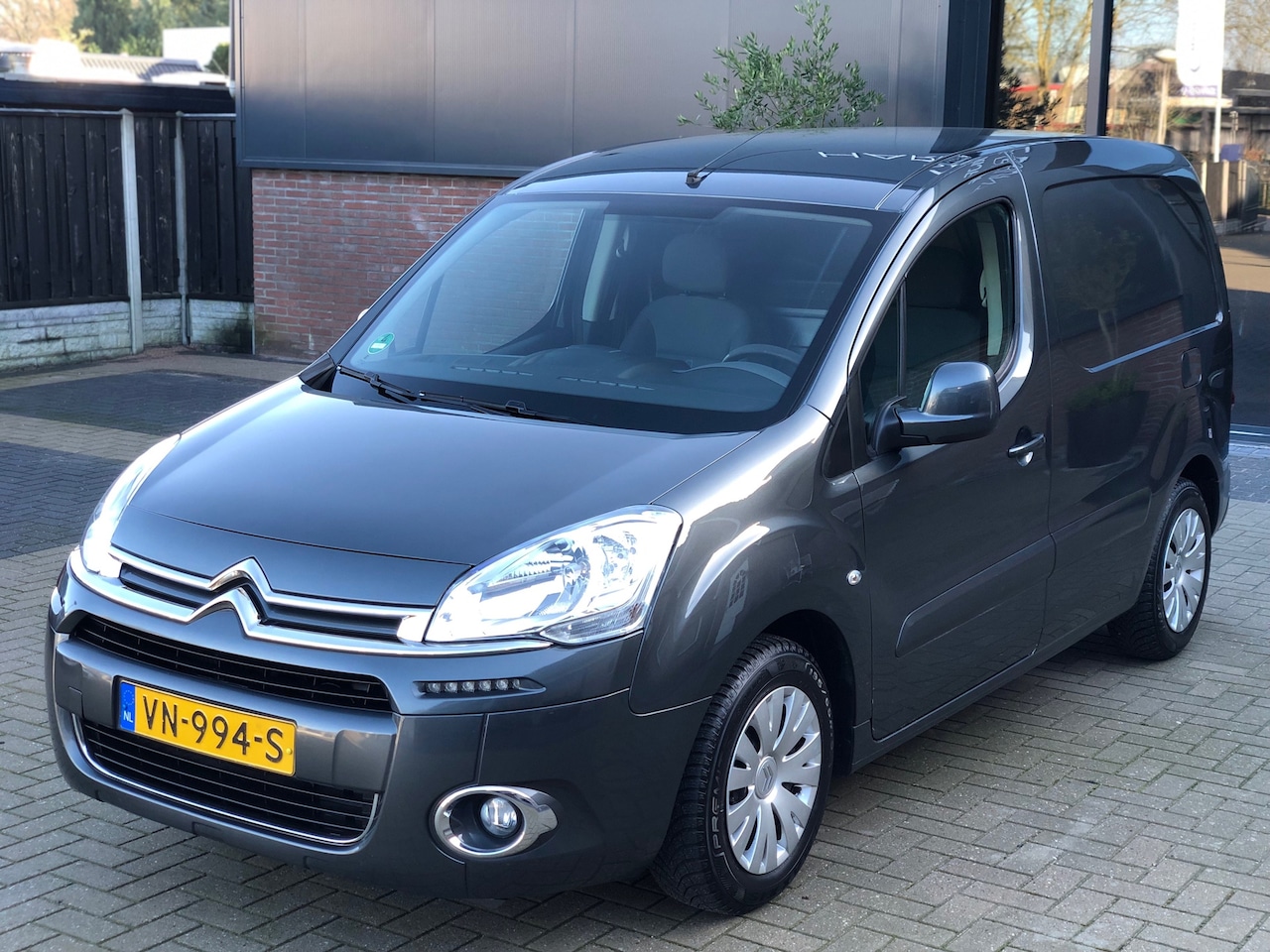 Citroën Berlingo - 1.6 e-HDI AUTOMAAT CRUISE AIRCO PDC LED ELEKTR PAKKET - AutoWereld.nl