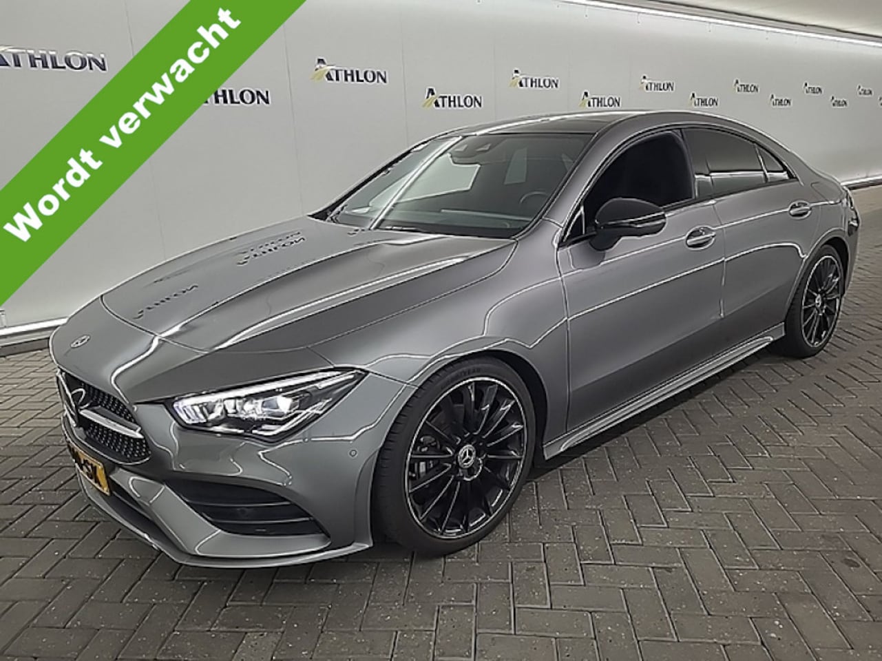 Mercedes-Benz CLA-Klasse - 180 AMG Line Schuifdak Widescreen - AutoWereld.nl