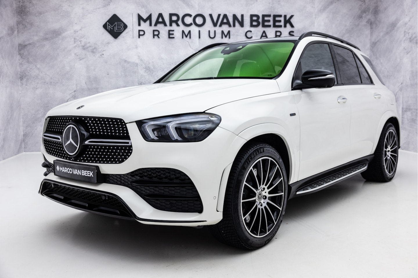 Mercedes-Benz GLE-Klasse - 350 de 4MATIC Premium+ AMG | Pano | Stoelventilatie | E-Trekhaak - AutoWereld.nl