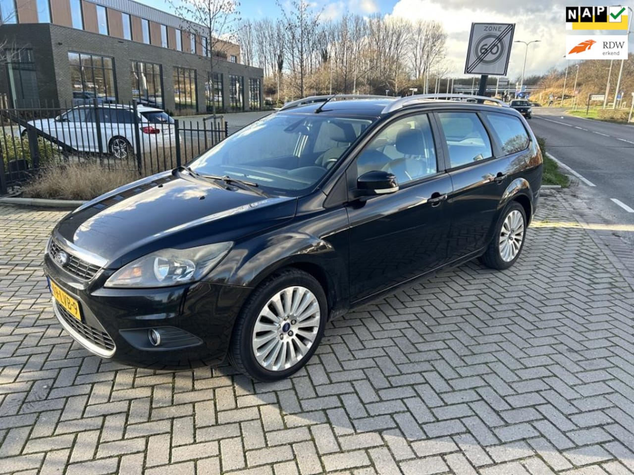 Ford Focus Wagon - 1.8 Limited Flexi Fuel 2010! NAVI CLIMATRONIC! - AutoWereld.nl