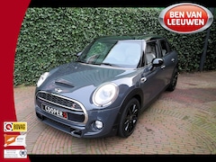 MINI Cooper S - 2.0 Chili F55 5-drs automaat met Pano.dak, HK-audio, Navi XL, Leer en 17"