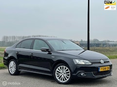 Volkswagen Jetta - 1.4 TSI Hybrid Xenon|Led|Android|Camera|Nap