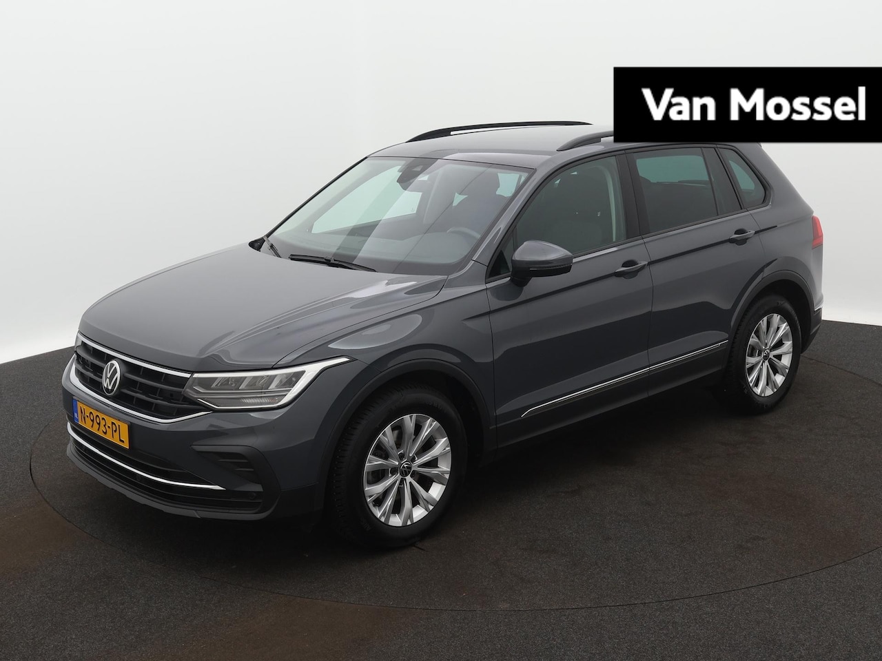 Volkswagen Tiguan - 1.5 TSI Life | Automaat | Trekhaak | Navigatie PRO (Groot Scherm) | Climatronic (Automatis - AutoWereld.nl