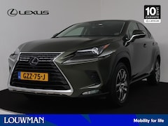 Lexus NX - 300h AWD Luxury Line | Premium Pack | Lederen bekleding | Panoramadak | Navigatie | Voorst