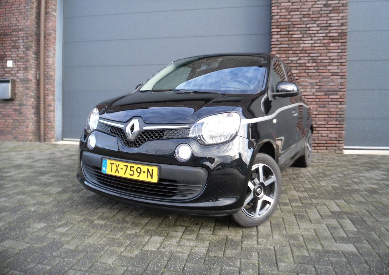 Renault Twingo - 1.0 SCe Limited Airco Audio LM velgen - AutoWereld.nl