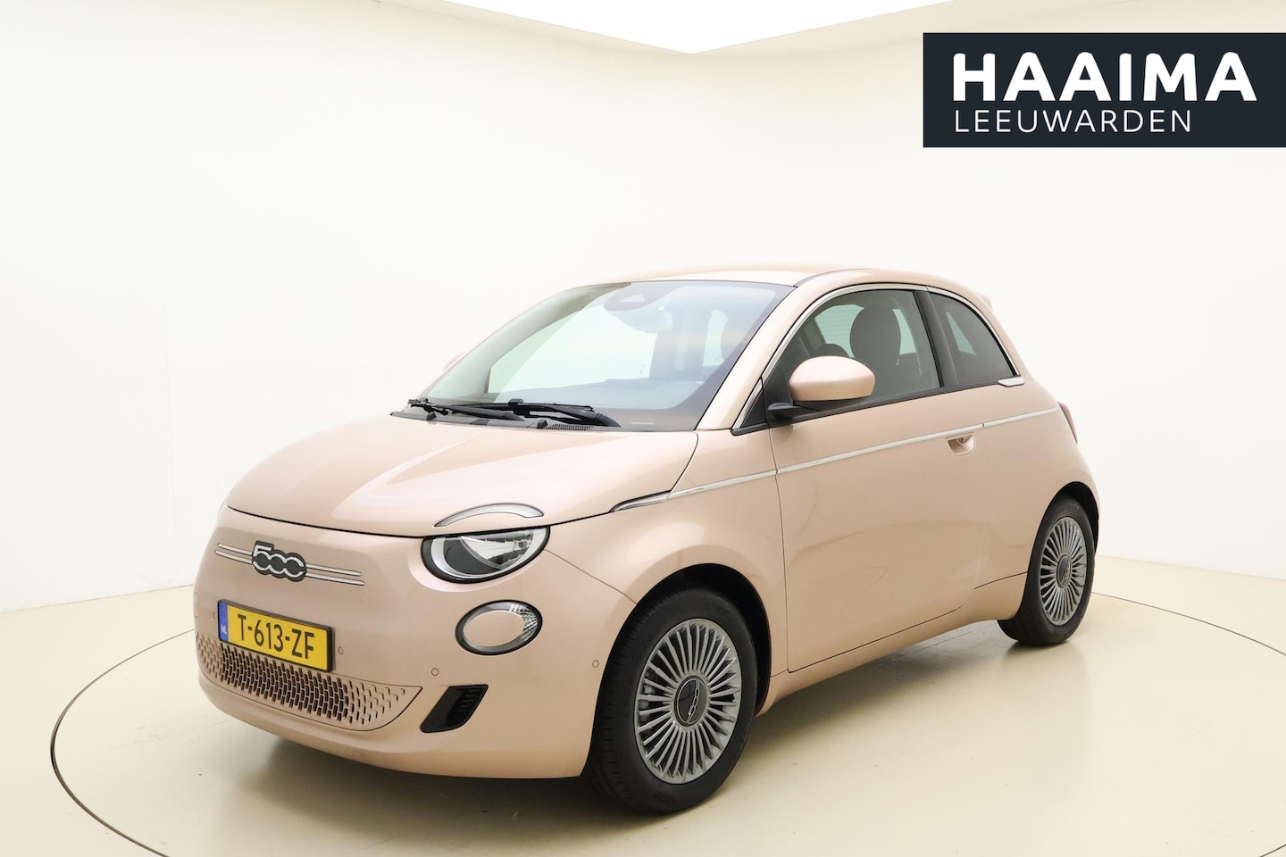 Fiat 500 - 3+1 La Prima 42 kWh | Navigatie | Camera | Keyless | Getint glas | Adaptive Cruise control - AutoWereld.nl