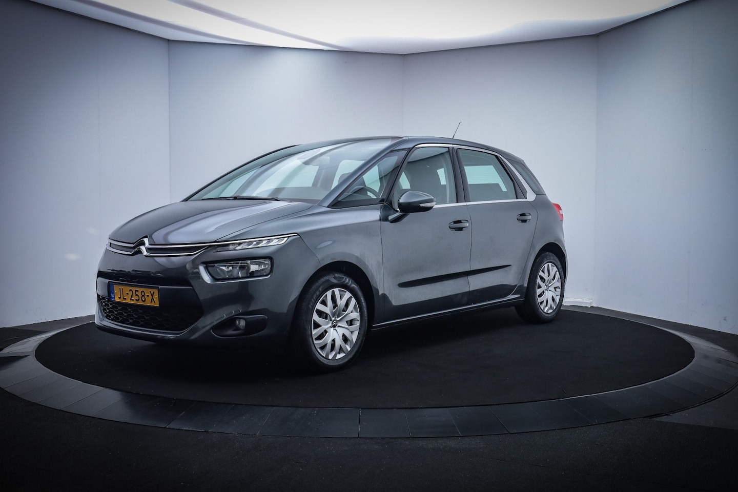 Citroën C4 Picasso - 1.2T SELECTION MASSAGESTOEL/NAVI/CLIMA/CRUISE/PDC/BLUETOOTH - AutoWereld.nl