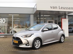 Toyota Yaris - 1.5 HYBRID DYNAMIC PARK.SENSOREN V+A STOELVERW. APPLE/ANDROID DAB AD-CRUISE PARKCAMERA